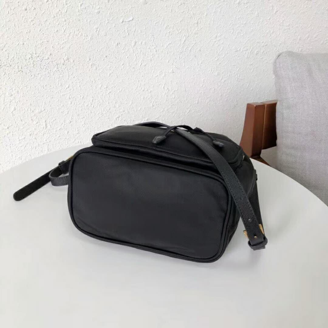 Prada Unisex Fabric Shoulder Bag-Black - image 5