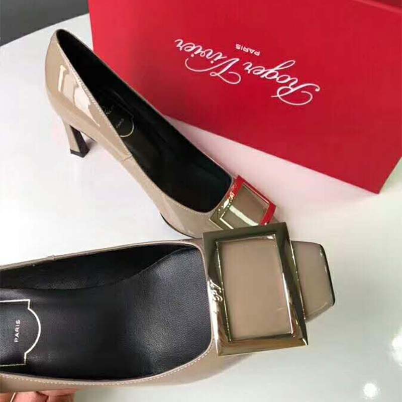 Roger Vivier Women Belle Vivier Trompette Pumps Patent Leather-Sandy - image 5