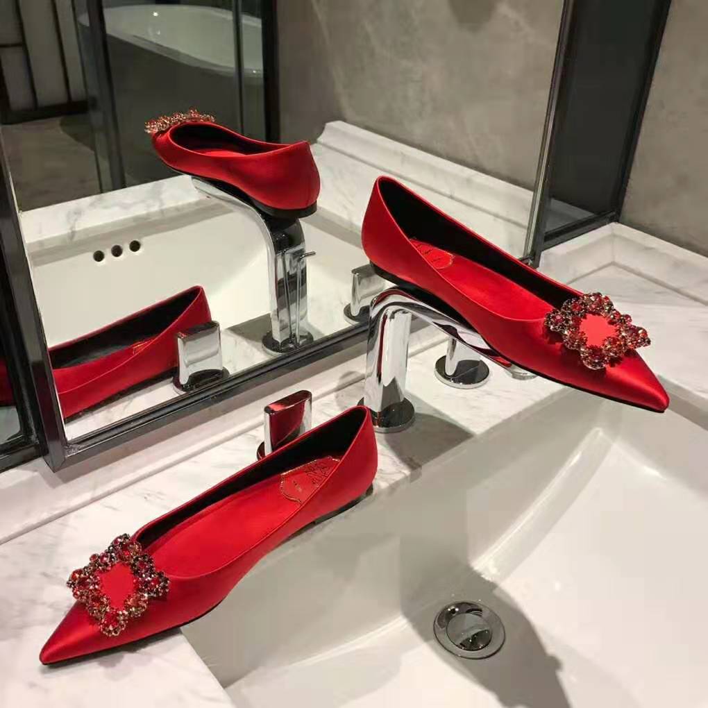 Top angle showing silk satin texture of Roger Vivier Women Flower Strass Ballerinas