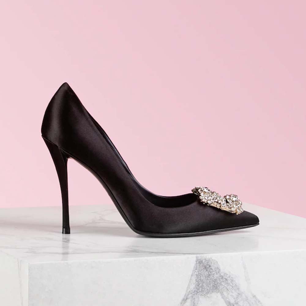 Side view of Roger Vivier Women Flower Strass Buckle Pumps 10.2 cm Heel-Black