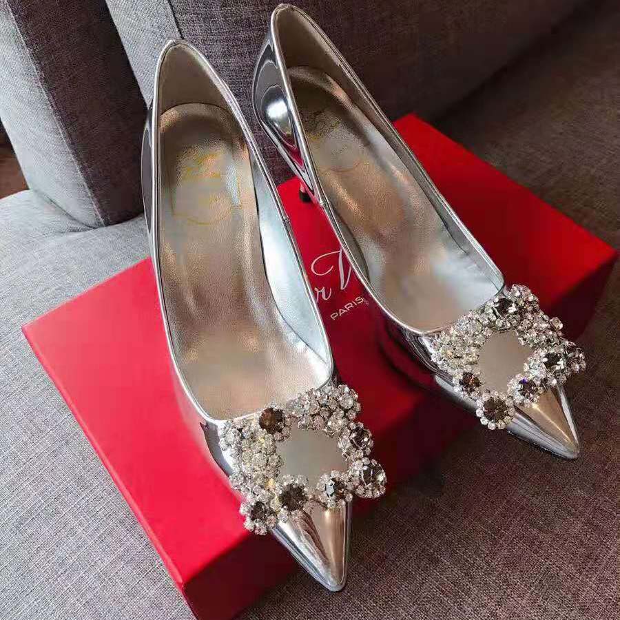 Roger Vivier Women Flower Strass Buckle Pumps-Silver - image 4