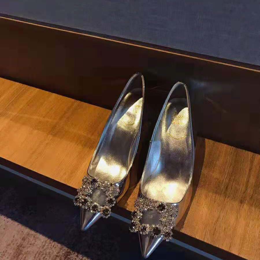 Roger Vivier Women Flower Strass Buckle Pumps-Silver - image 7
