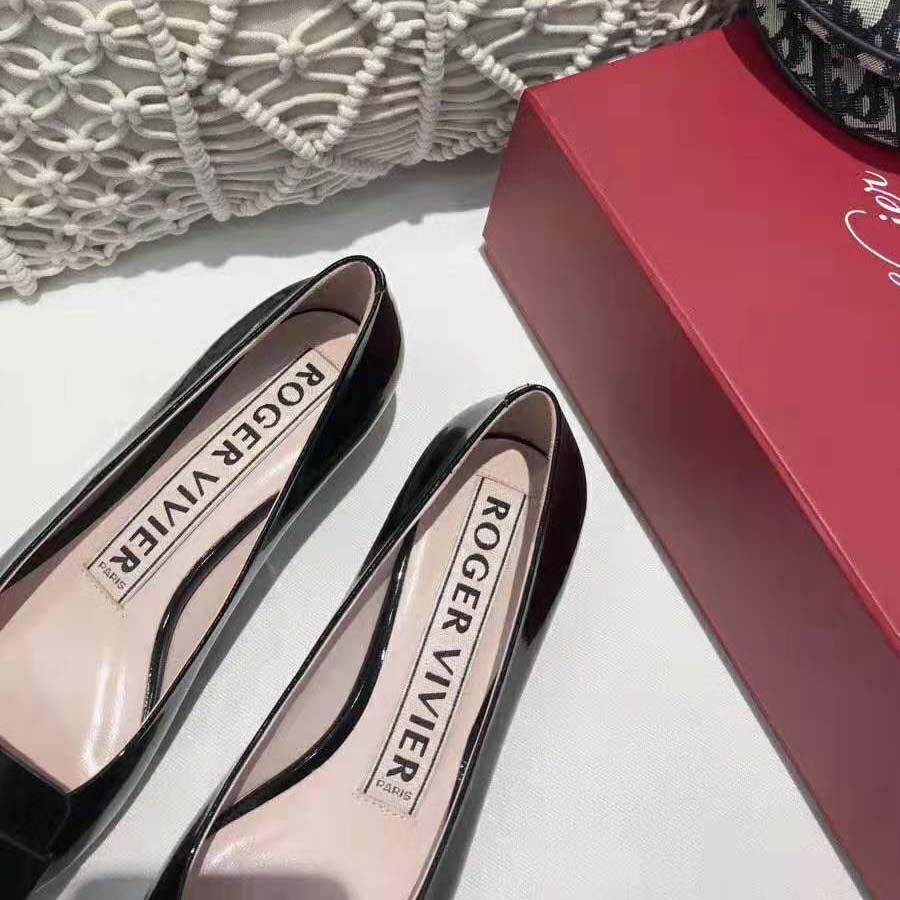 Roger Vivier Women Gommettine Ballerinas-Black - image 10
