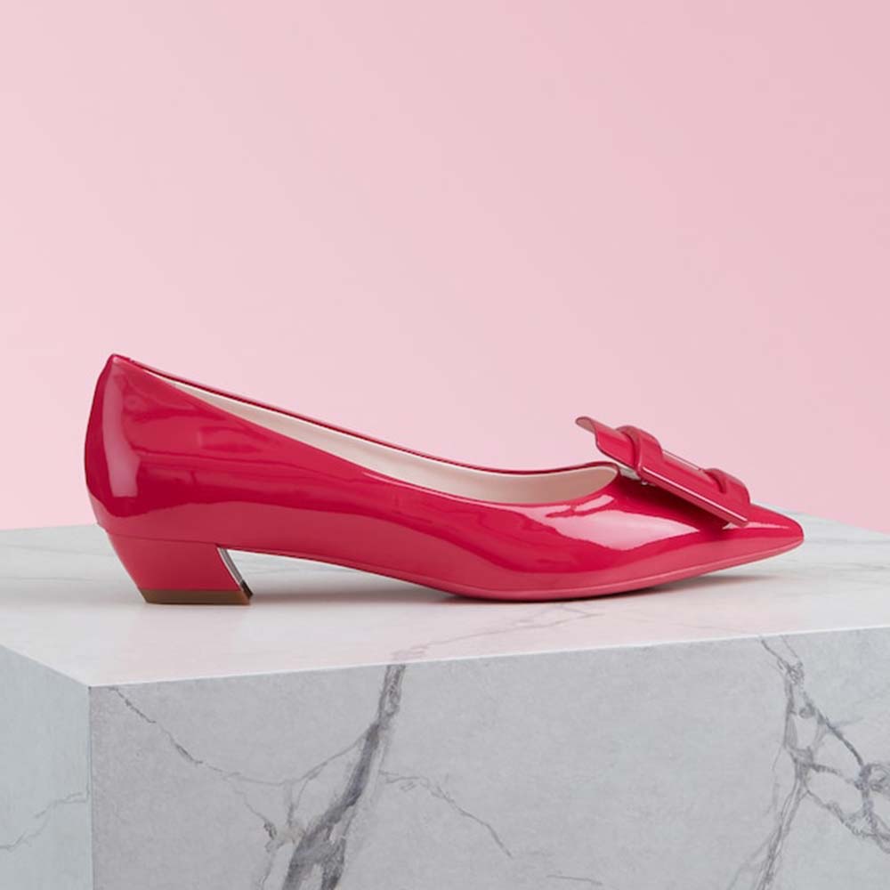 Side profile of Roger Vivier Women Gommettine Ballerinas-Rose showing studs