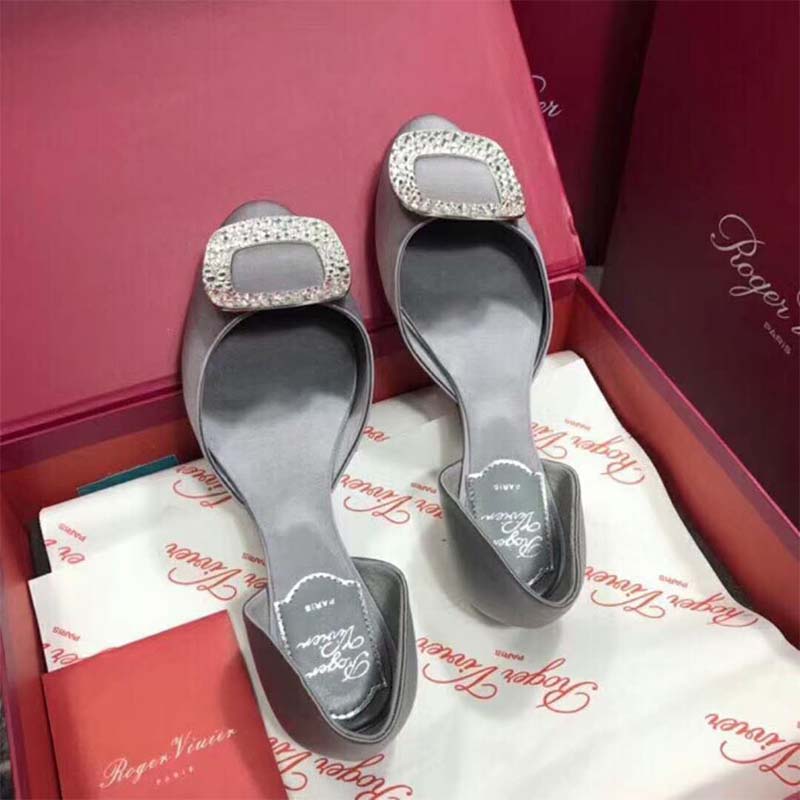 Top view of Roger Vivier Women Shoes Chips Ballerinas-Silver sleek silhouette