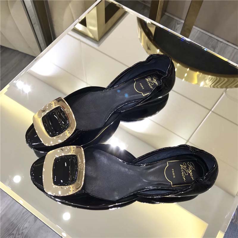 Top-down angle showing rounded toe of Roger Vivier Women Shoes Chips Ballerinas