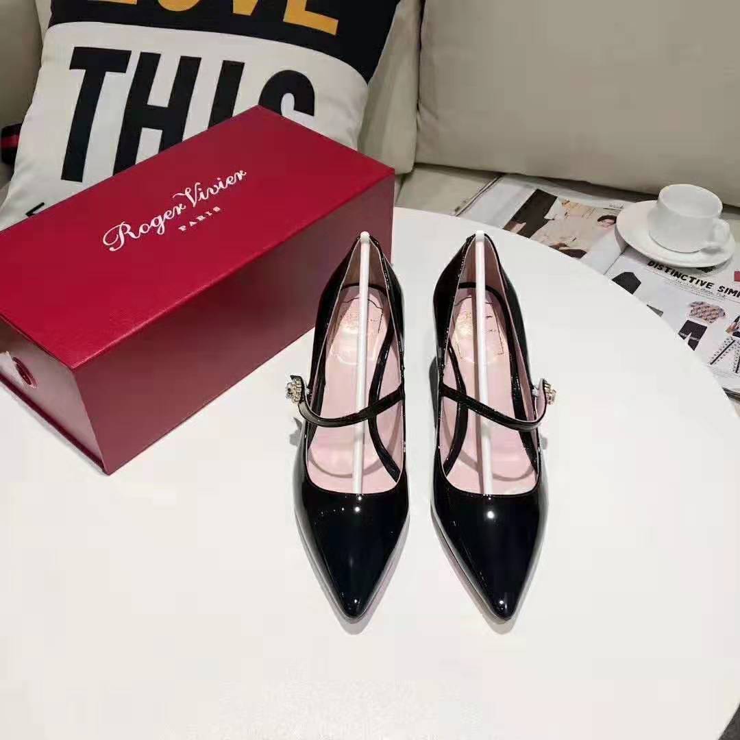 Top view of Roger Vivier Women Shoes Jewel Button Ballerinas-Black highlighting leather texture