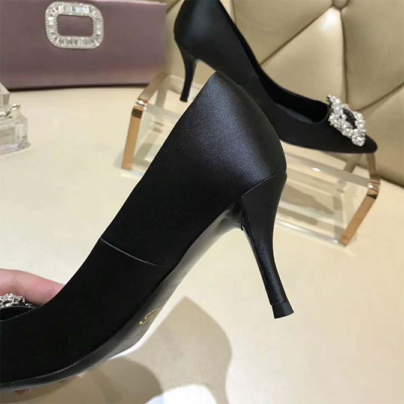 Roger Vivier Women Silk Flower Strass Pumps 65mm Heel-Black - image 6