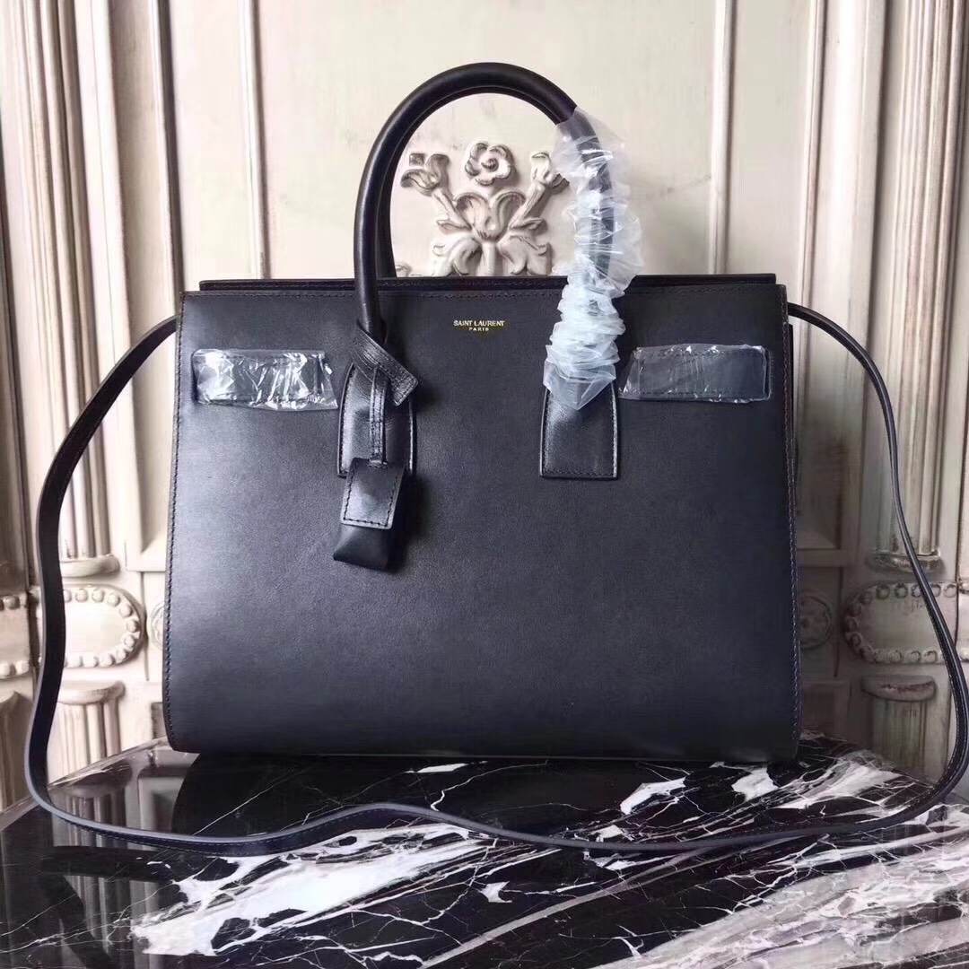 Close-up of gold YSL hardware on Saint Laurent YSL Women Classic Sac De Jour Small bag