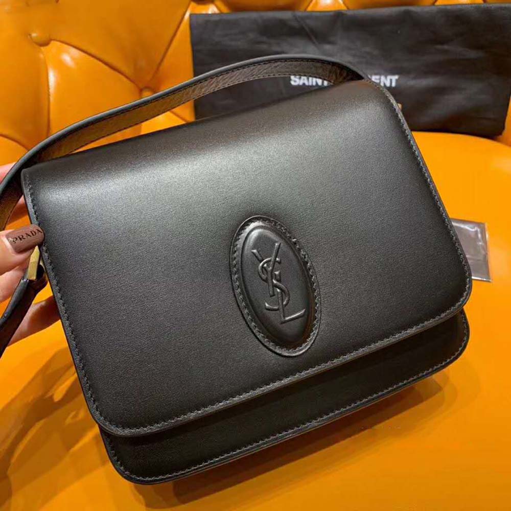 Close-up of gold YSL clasp on Le 61 Medium Saddle Bag Smooth-Black