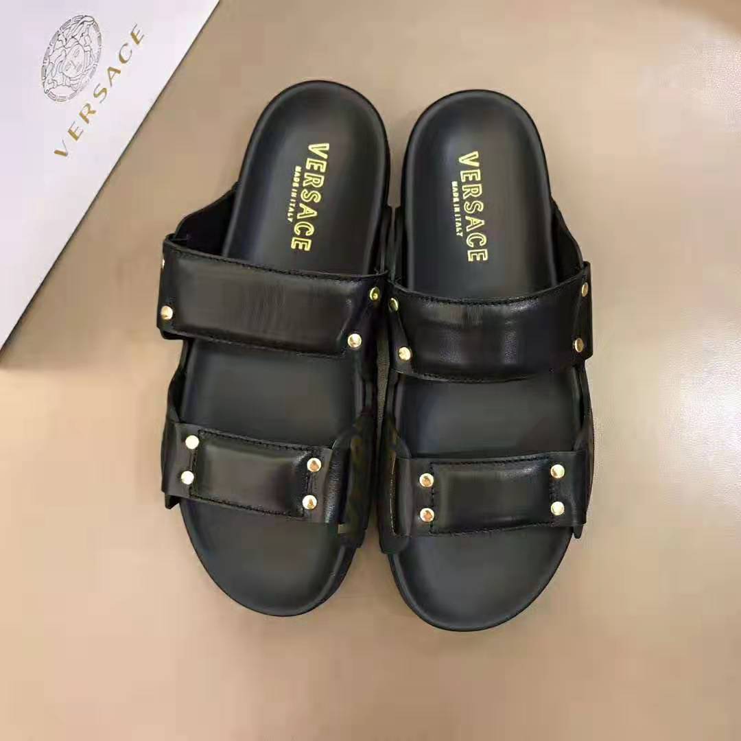 Top view highlighting cushioned footbed of Versace Men Speed Logo Leather Sandals-Black