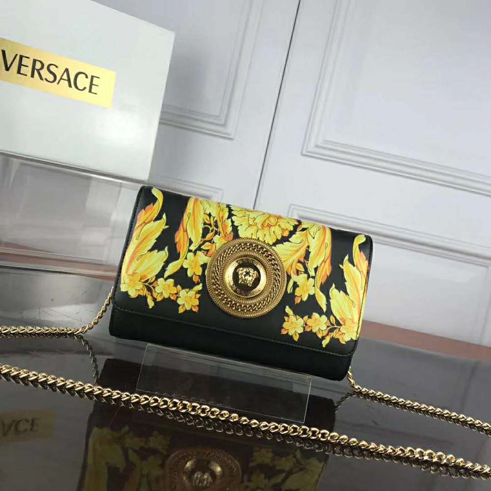 Close-up of embossed Barocco pattern on Versace Women Barocco SS’92 Evening Bag