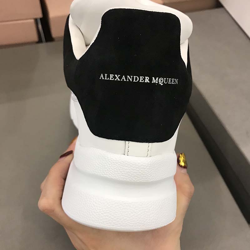 Alexander McQueen Unisex Runner Shoes-White - image 4