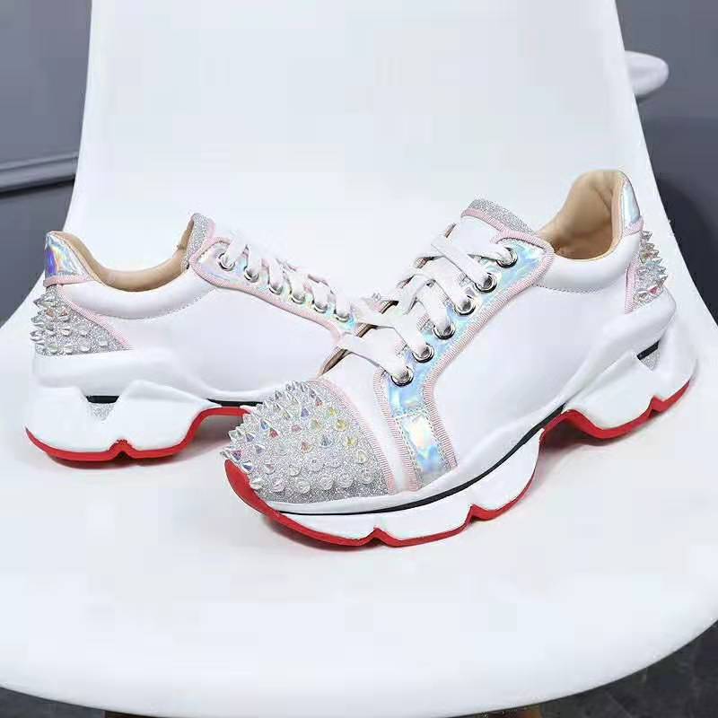 Close-up detail of red sole on Christian Louboutin Women Shoes Vrs 2018 Sneakers-White