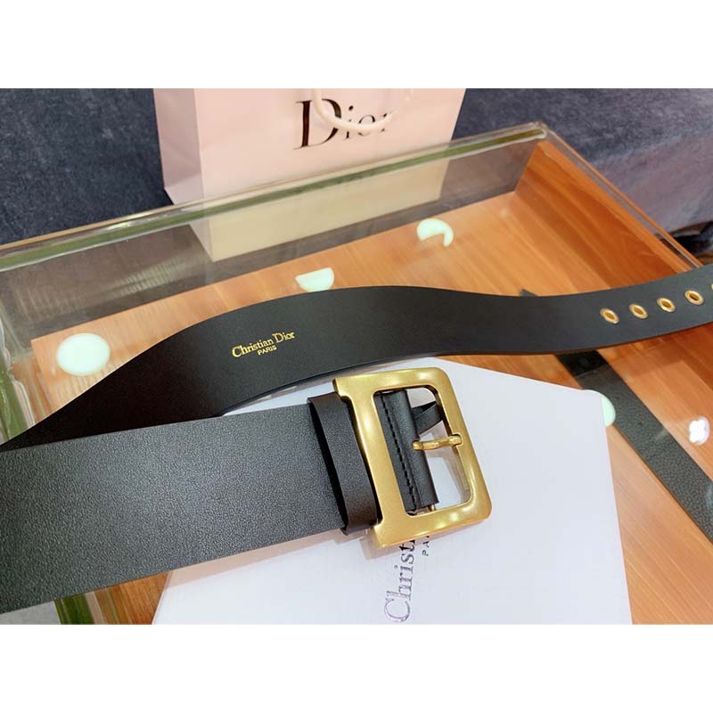 Side angle showing slim profile of Dior Women Diorquake Belt in black leather