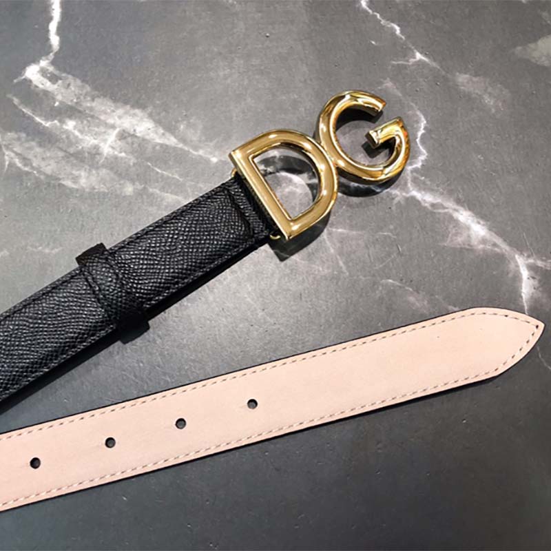 Side view of smooth black leather on Dolce Gabbana D&G Women Dauphine Calfskin Belt-Black