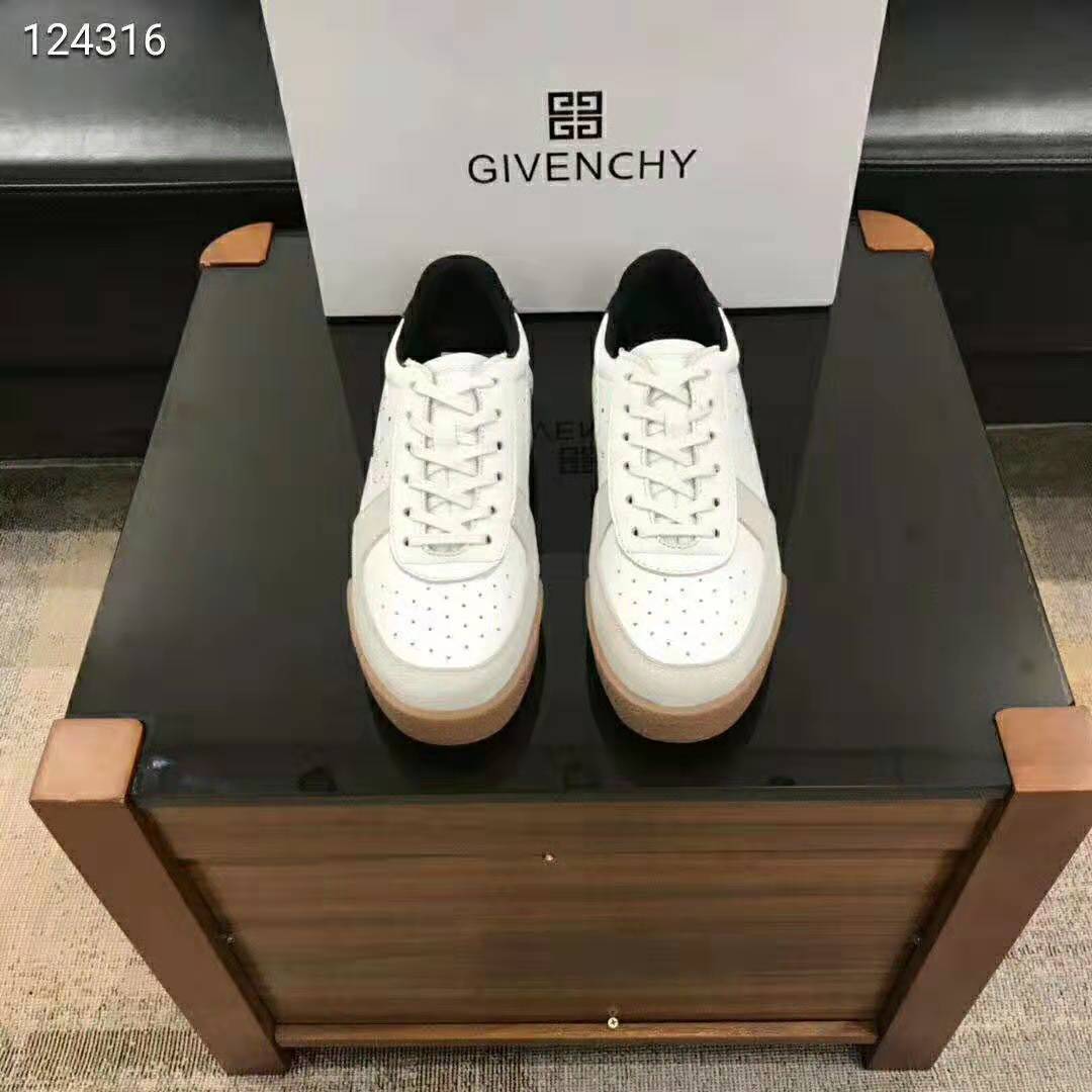 Close-up of embossed logo on Givenchy Men Low Sneakers in Leather-White