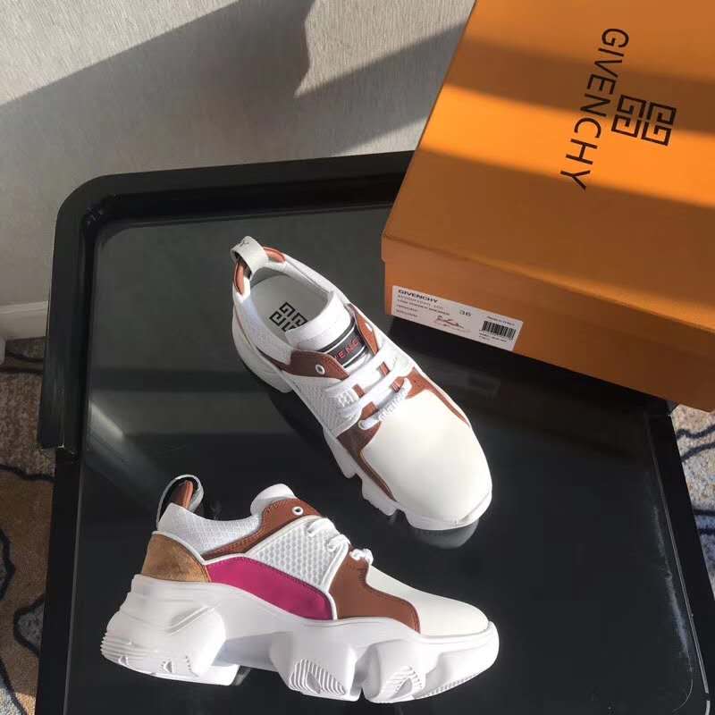 Givenchy Women Shoes Low Jaw Sneakers showing signature branding on heel
