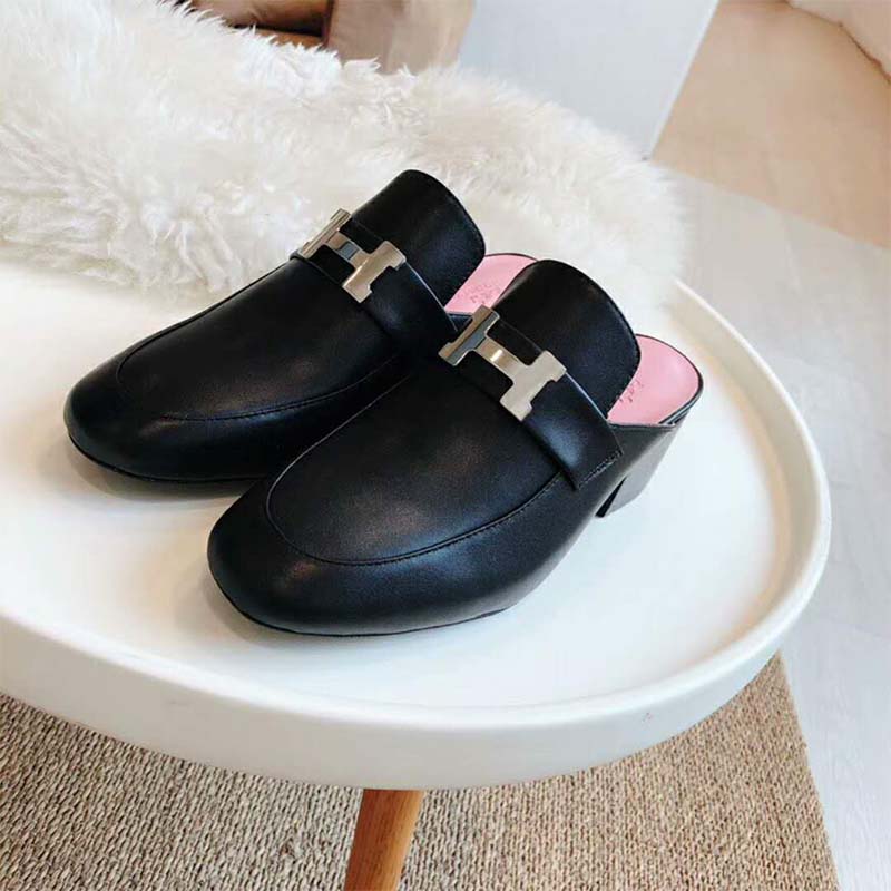 Top angle of Hermes Women Shoes Paradis Mule 40mm Heel-Black slip-on style