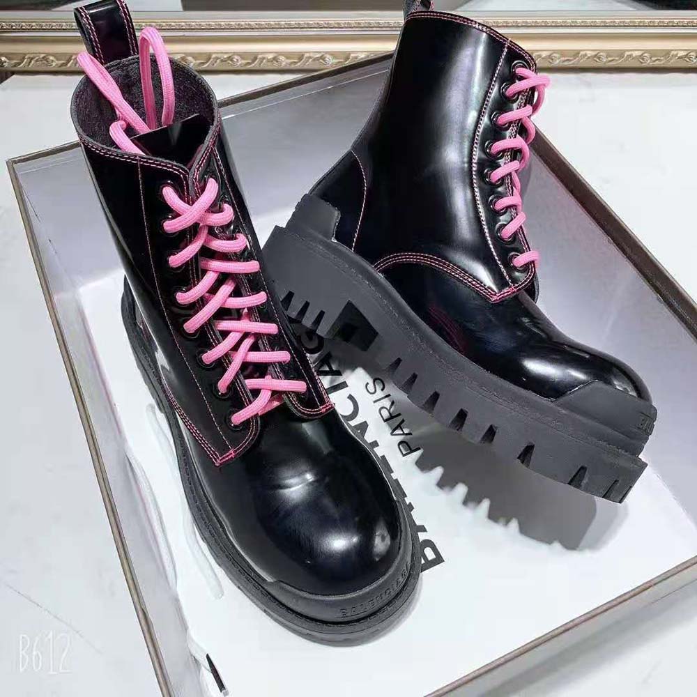 Close-up on pink rubber sole and laces, Balenciaga Women Strike Boot