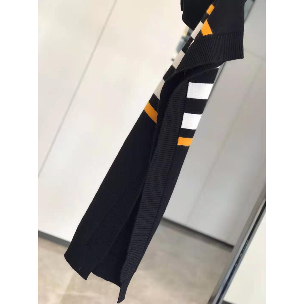 Burberry Women Monogram Motif Lntarsia Wool Cashmere Blend Cape-Black - image 7