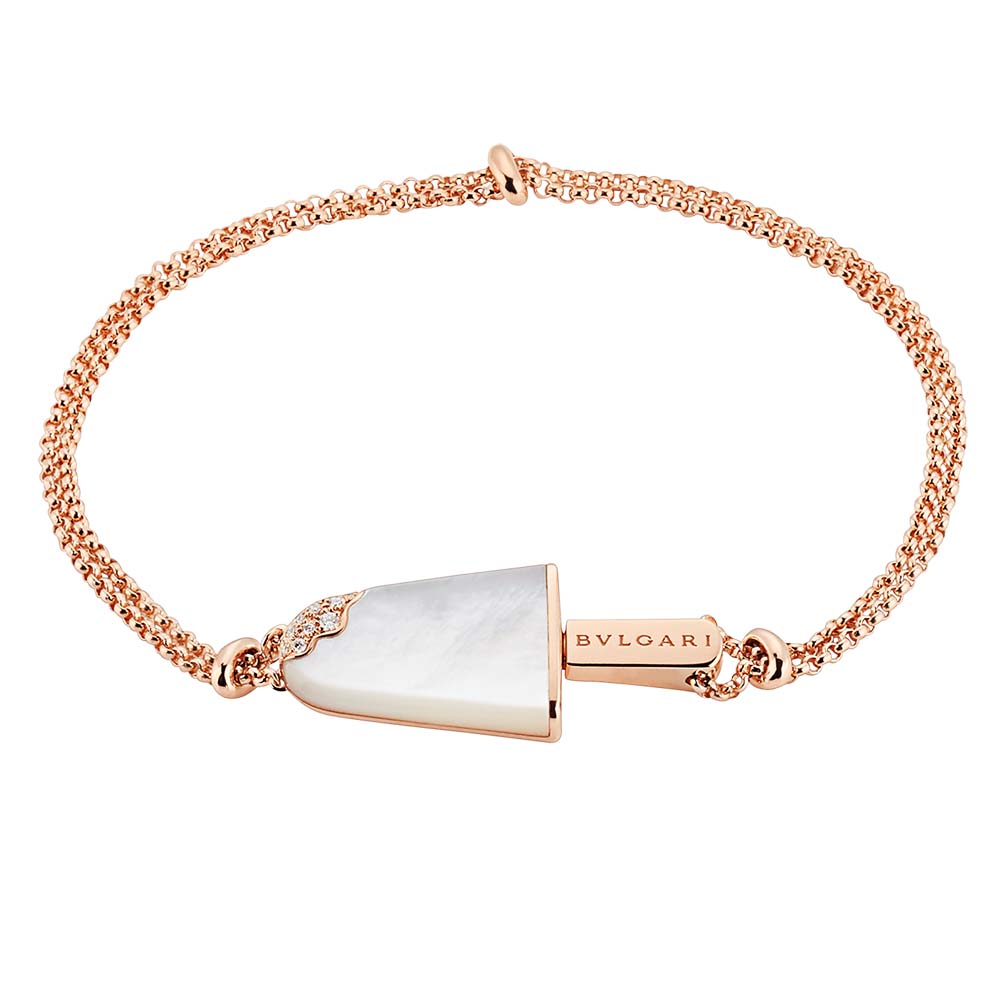 Close-up of Bvlgari Women BVLGARI BVLGARI Gelati bracelet clasp detail