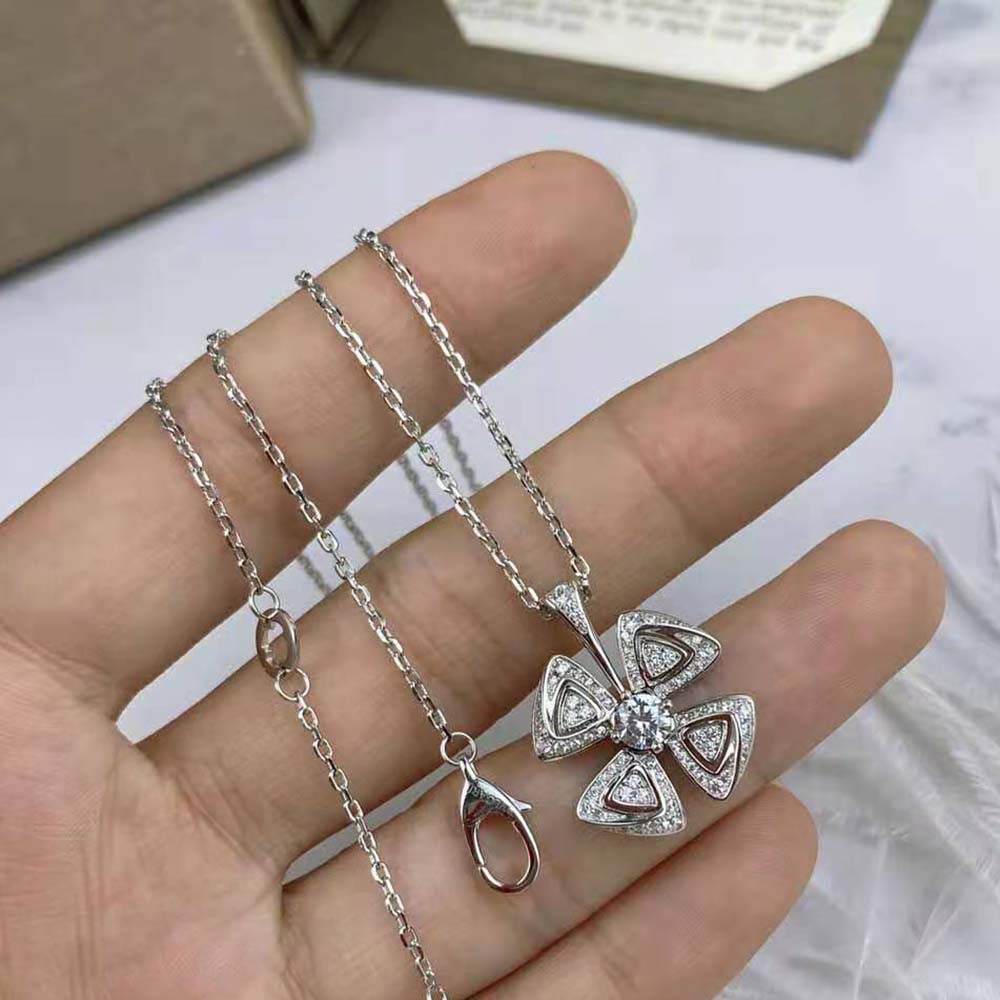 Bvlgari Women Fiorever 18 KT White Gold Necklace - image 4