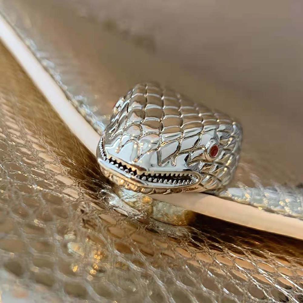 Bvlgari Women Serpenti Forever Shoulder Bag in Karung Leather-Beige - image 8