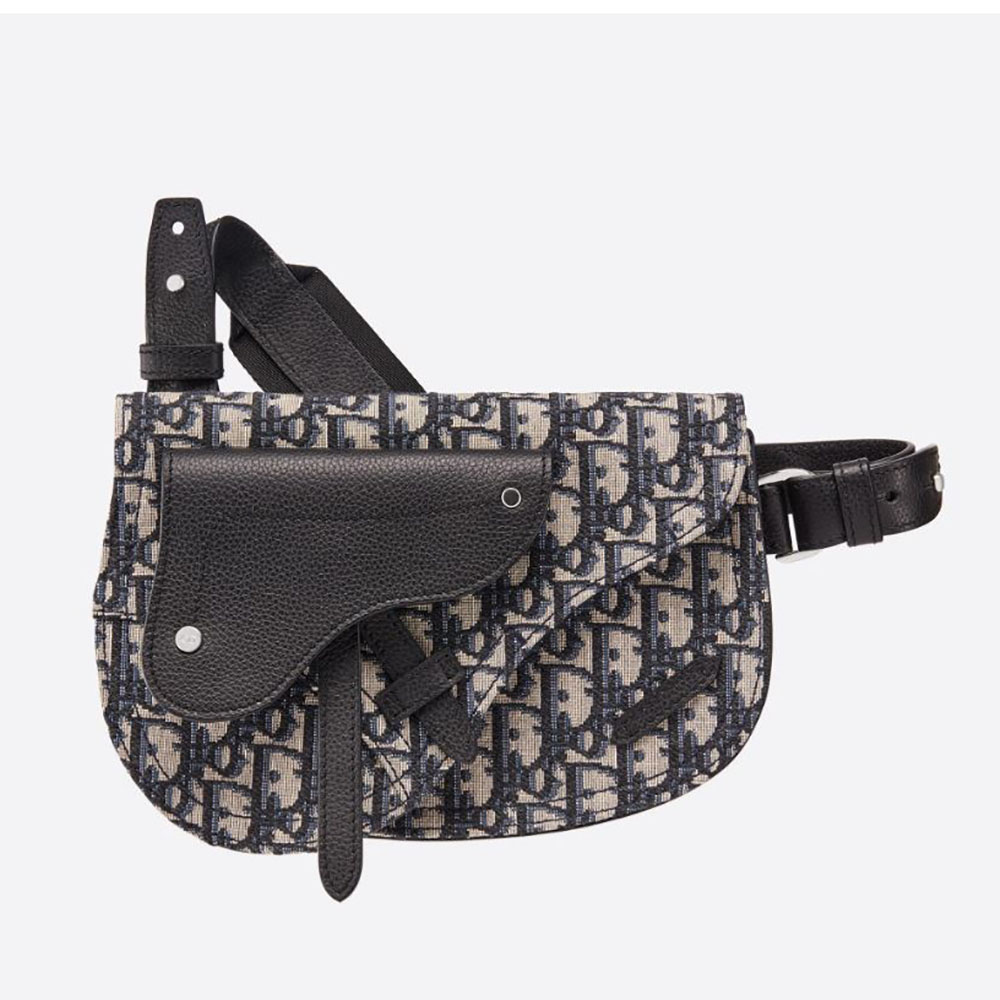 Front view of Dior Men Saddle Pouch Dior Oblique Jacquard-Silver with clasp