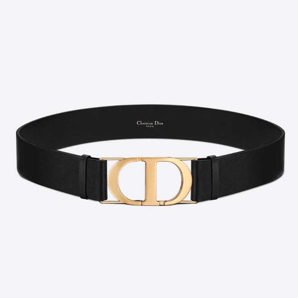 Close-up of Dior Women 30 Montaigne Belt buckle detail in black
