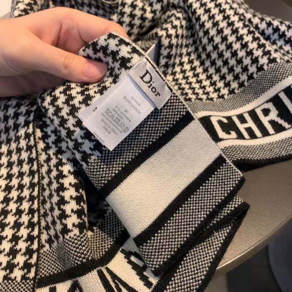 Dior Women 30 Montaigne Scarf Black and White Houndstooth Cashmere Blend Knit - image 7