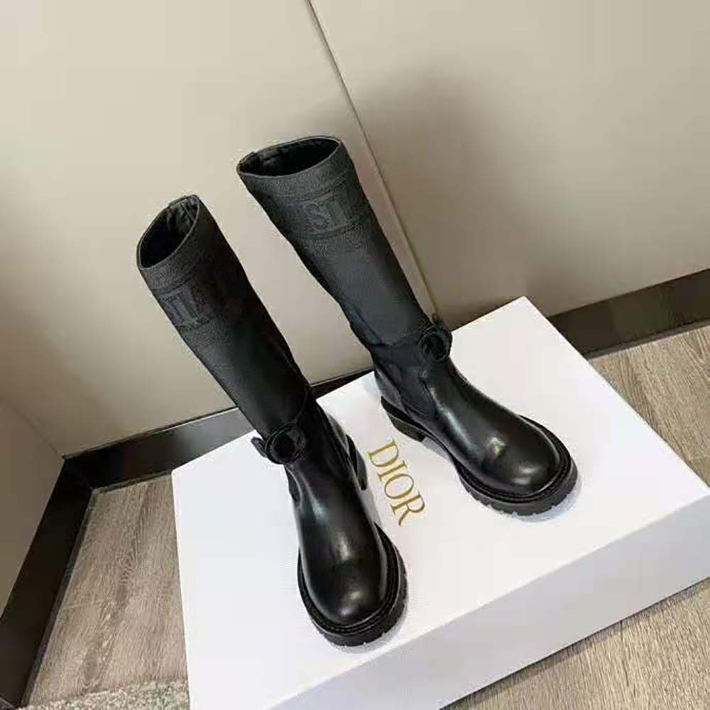 Top angle showing the zip closure on Dior Women D-Major Boot