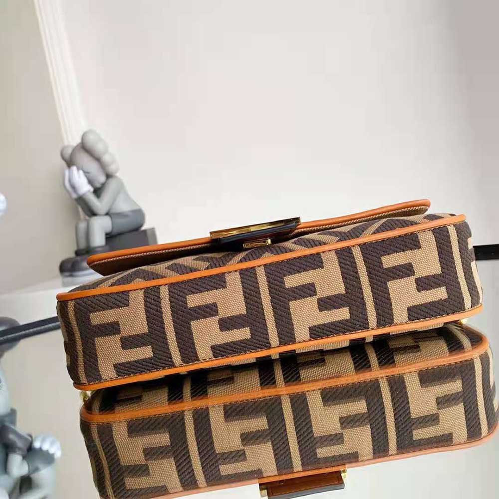 Fendi Women Baguette Green Canvas Bag - image 4