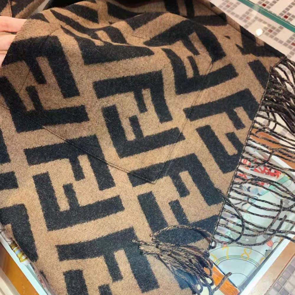 Fendi Women Brown Cashmere Poncho with Hood and Maxi Pockets on the front - image 7