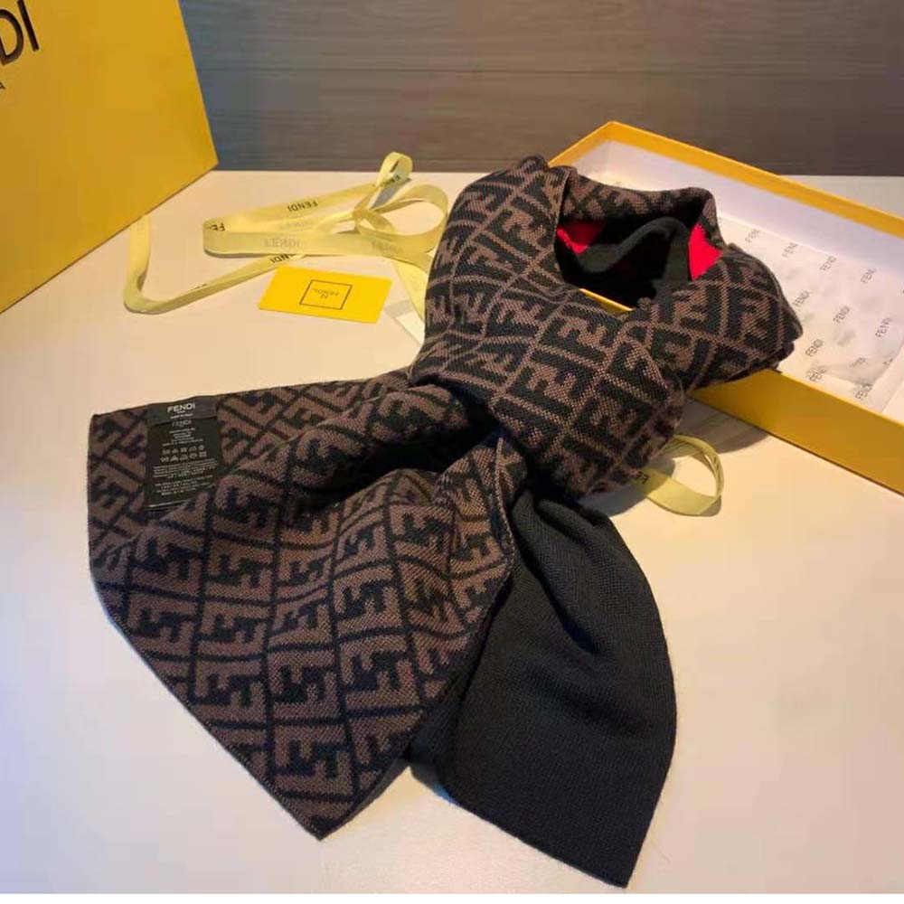 Fendi Women Multicolor Wool Scarf-Red - image 7