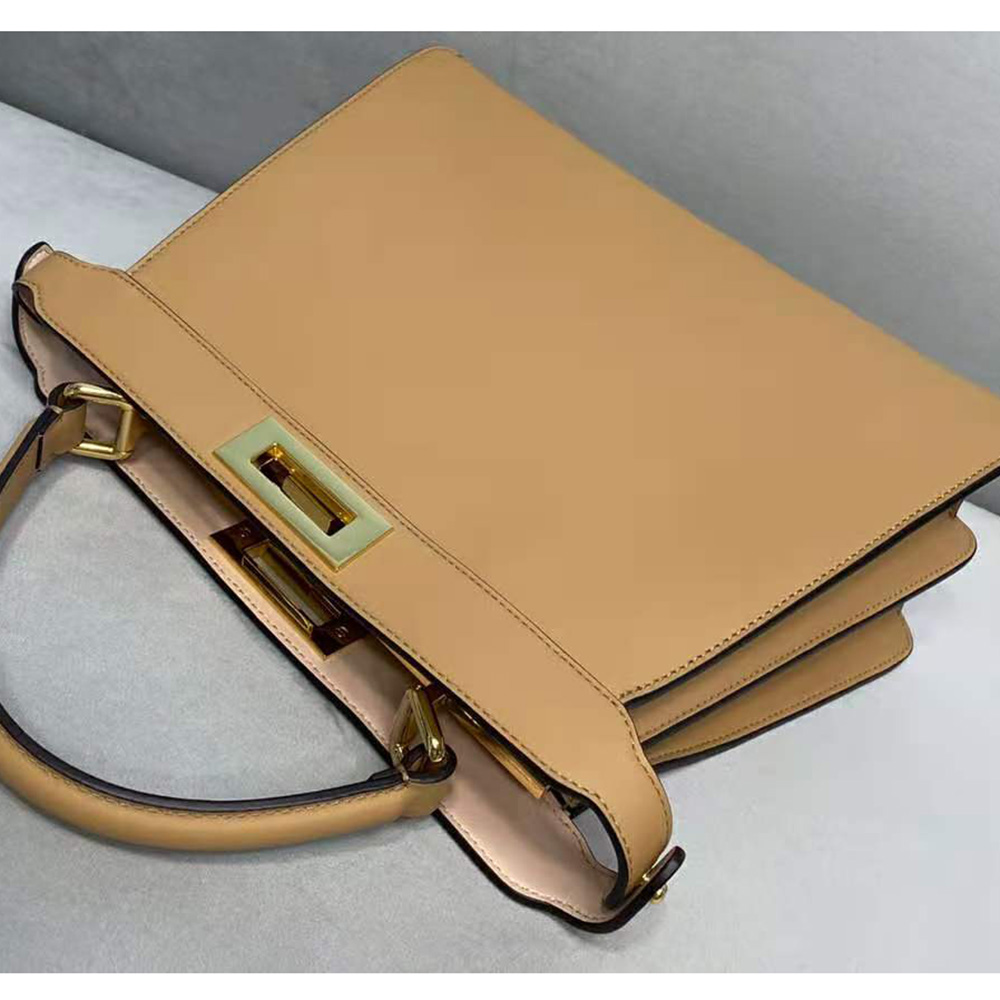 Fendi Women Peekaboo Iseeu Medium Leather Bag-Sandy - image 6