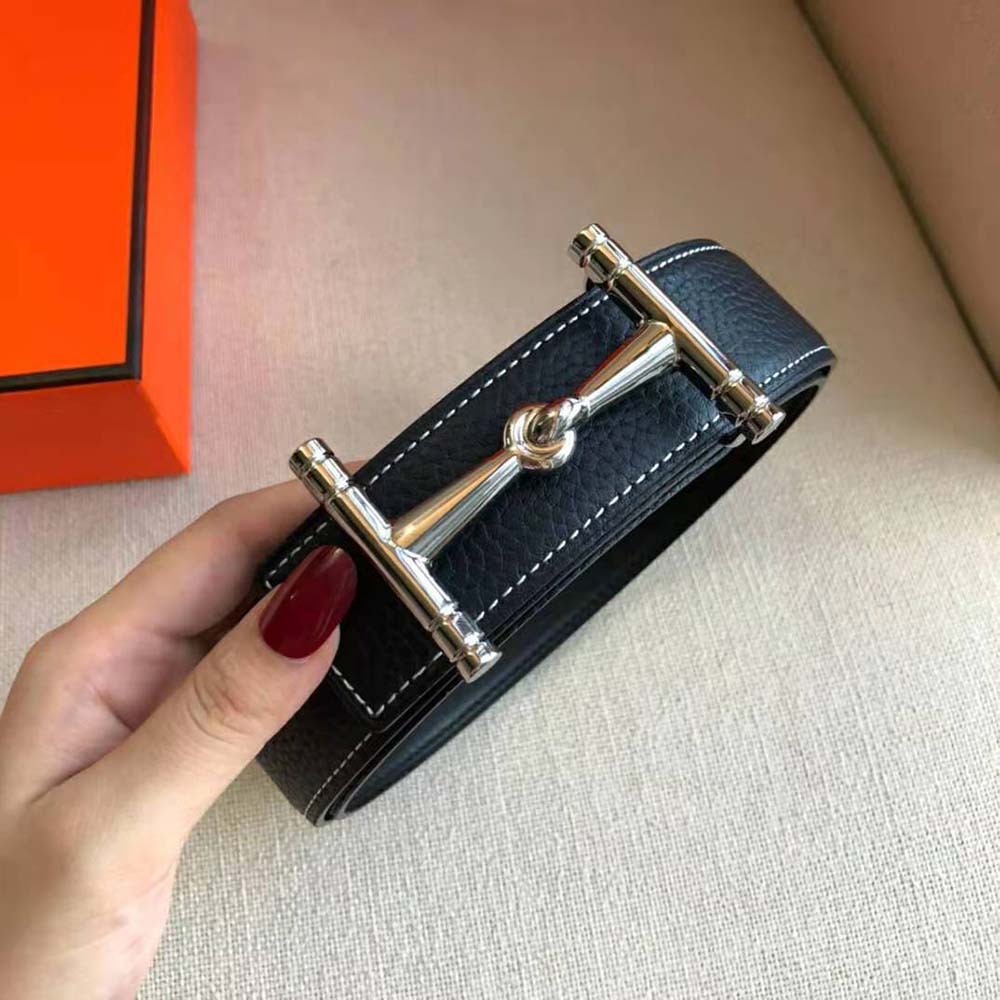 Hermes Women H Hippique Belt laid flat displaying reversible leather textures