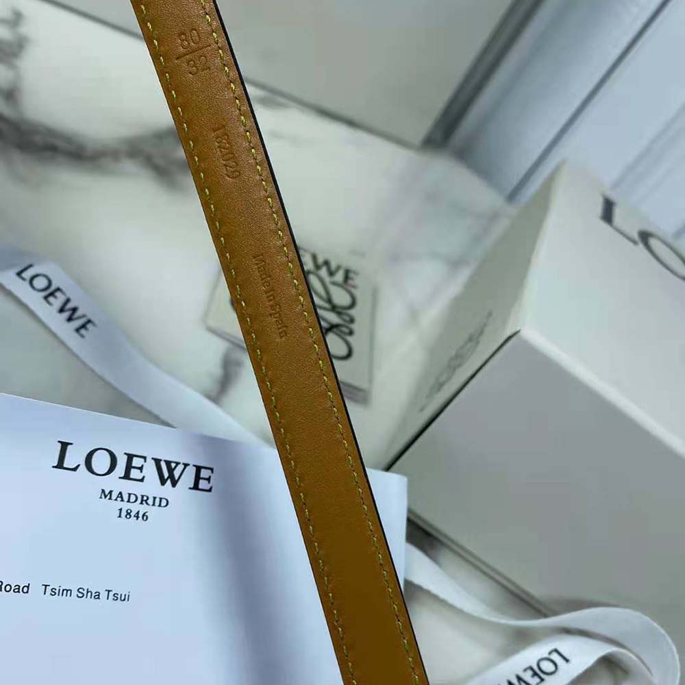 Loewe Women Belt in Smooth Calfskin-Black - image 7