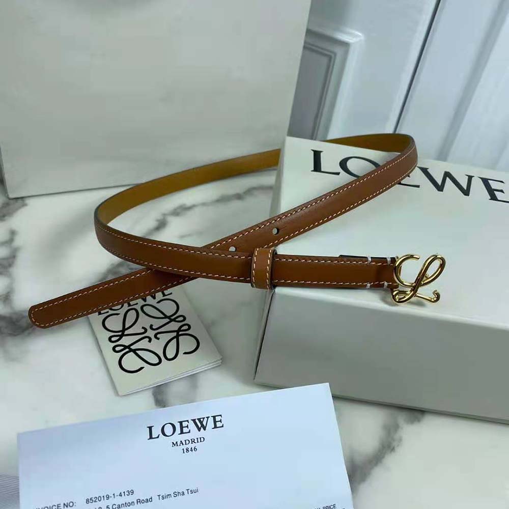 Side view showing sleek silhouette of Loewe Women Belt in Smooth Calfskin-Brown