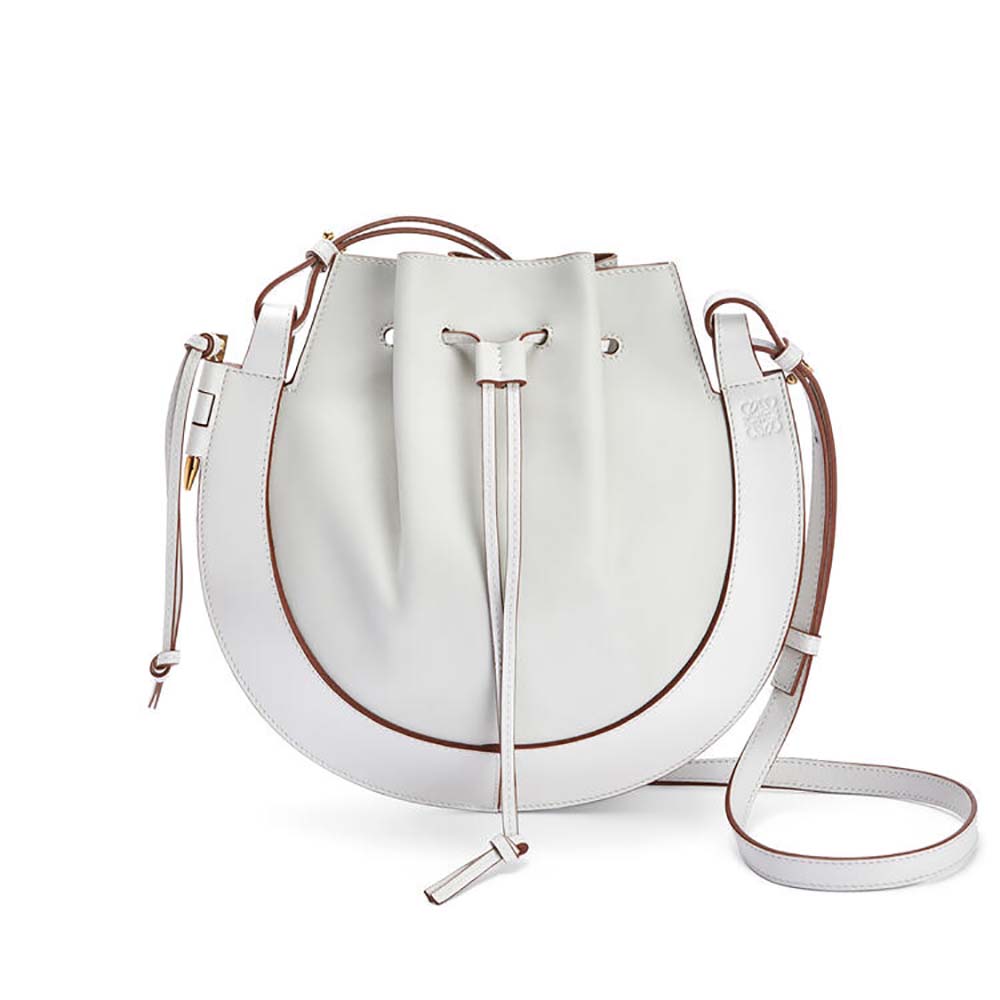 Front view of Loewe Women Horseshoe Bag in Nappa Calfskin-White