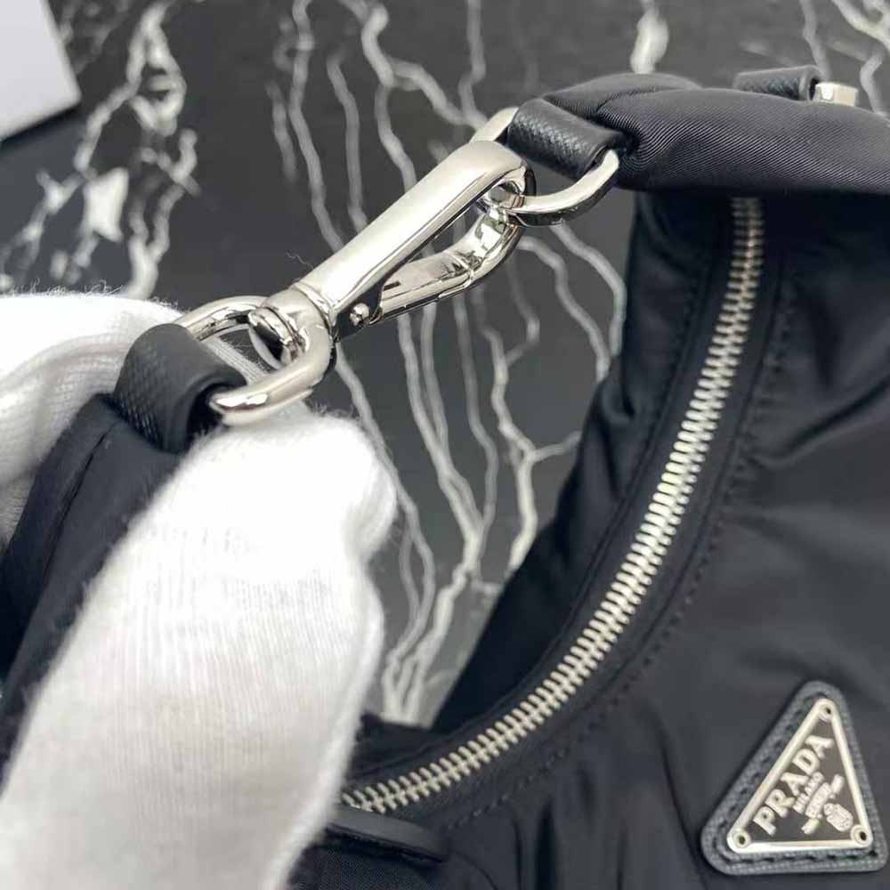 Prada Women Re-Edition 2006 Nylon Bag-Black - image 8