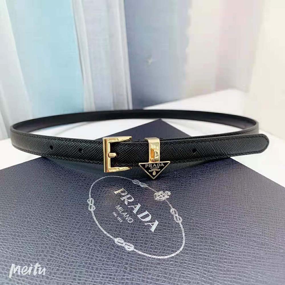 Close-up detail of textured leather on Prada Women Saffiano Leather Belt-Black