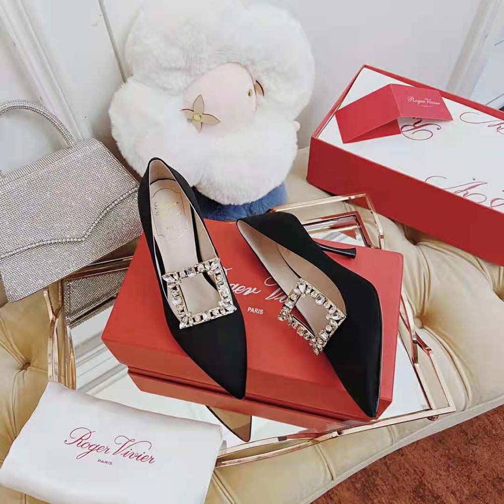 Heel detail of Roger Vivier Women Broche Vivier Buckle Pumps in satin