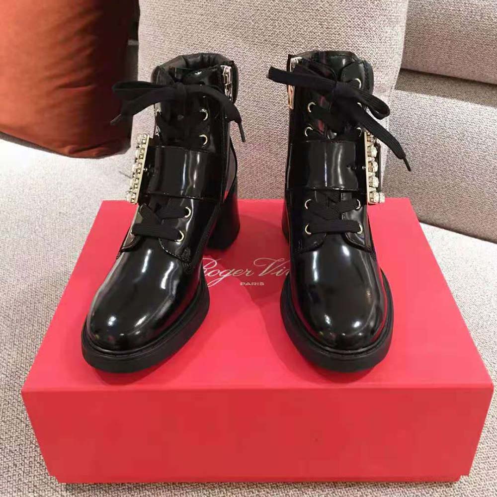 Back angle showing 6cm heel and leather texture of Roger Vivier Viv’ Rangers boots
