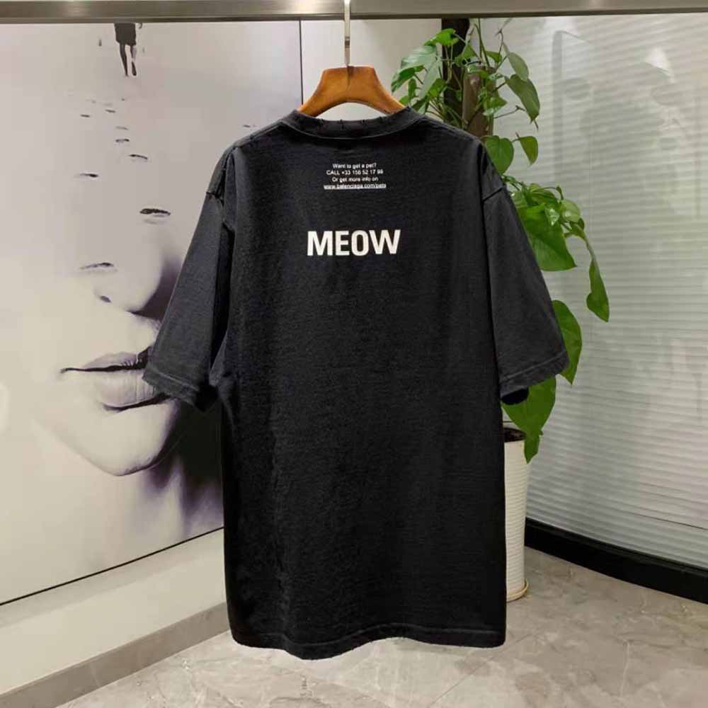 Side angle showing oversized fit on Balenciaga Men I Love Cats XL T-Shirt