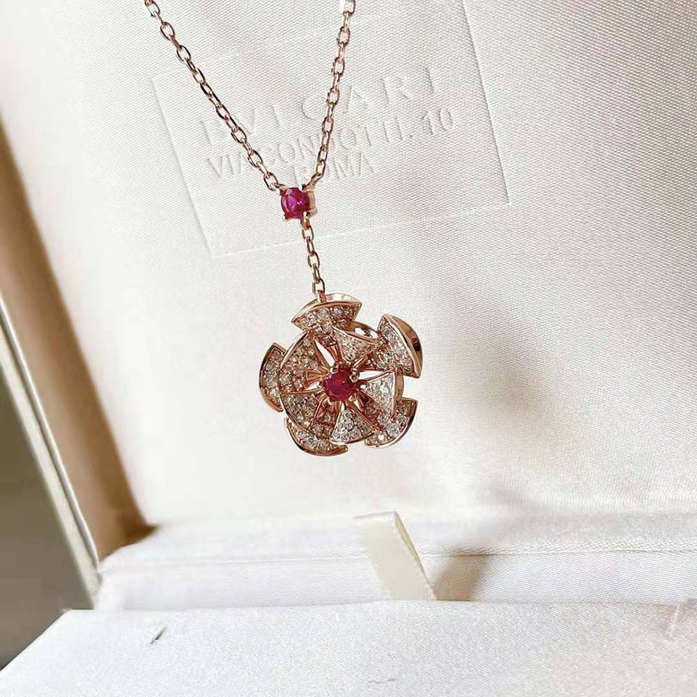 Bvlgari Women Divas Dream Necklace in 18 Kt Rose Gold - image 7
