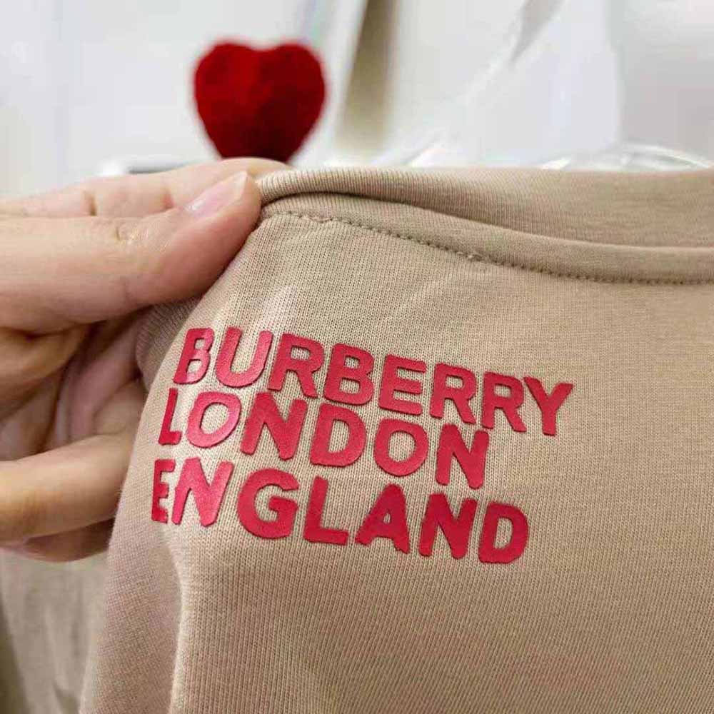 Burberry Women Love Print Cotton Oversized T-shirt - image 10