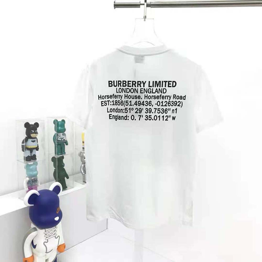 Side angle showing fit of Burberry Women Pocket Bag Print Cotton Jersey T-shirt-White