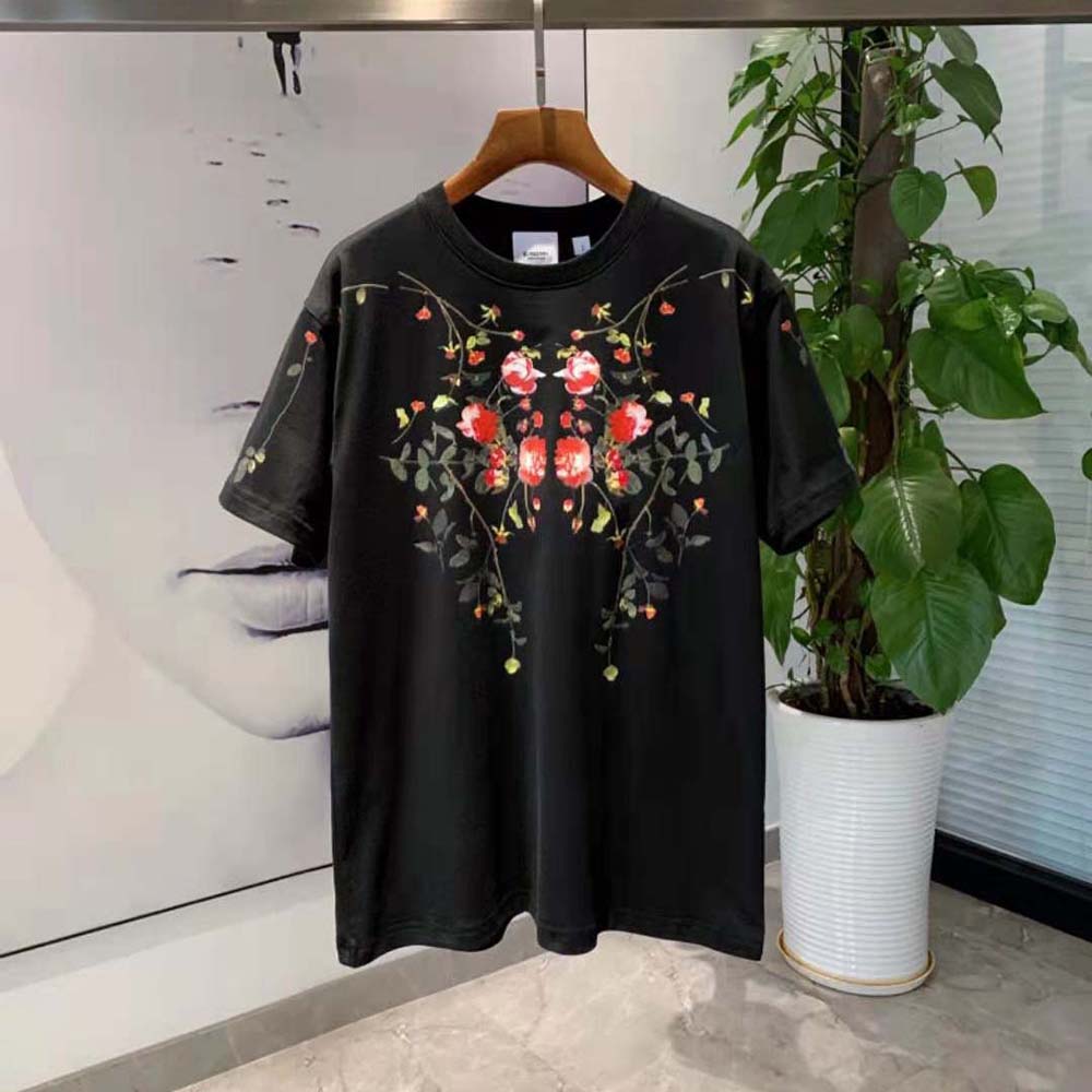 Close-up on rose print detail of Burberry Men Rose Print Cotton Oversized T-shirt
