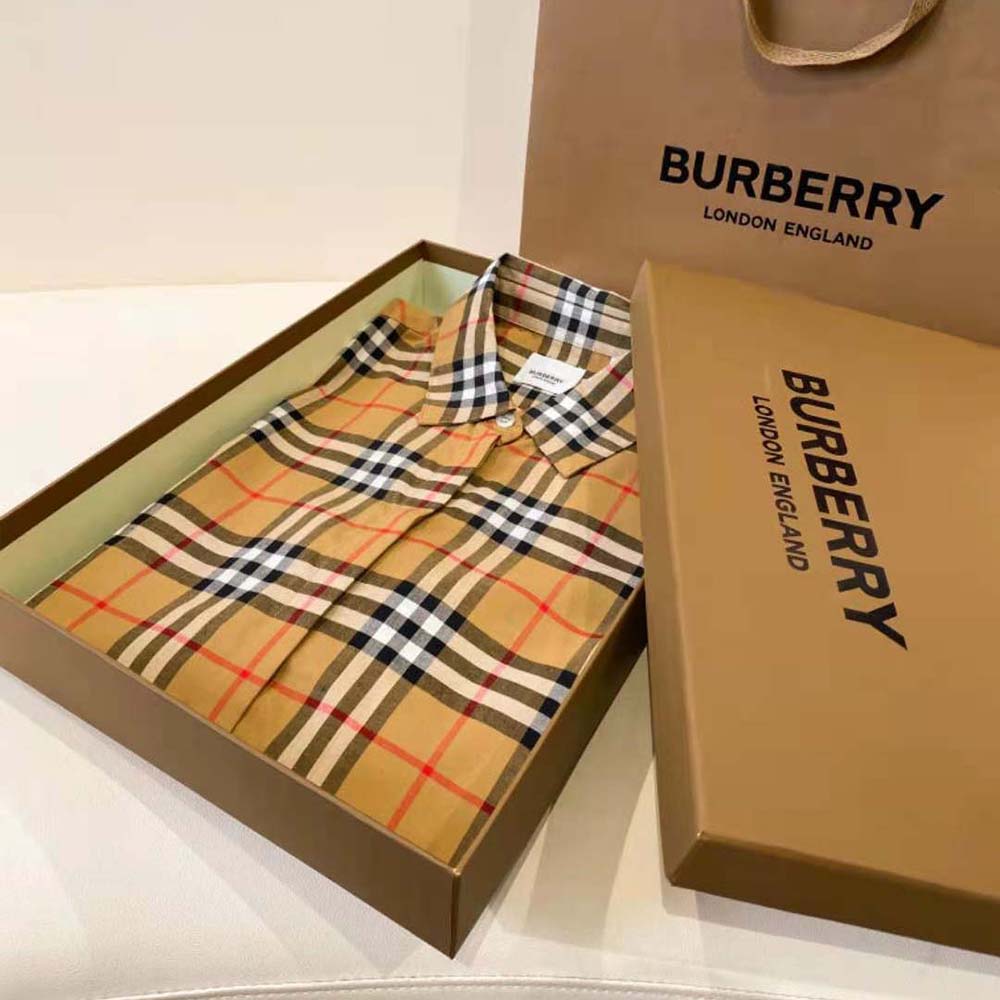 Close-up of vintage check pattern on Burberry Women Vintage Check Cotton Oversized Shirt